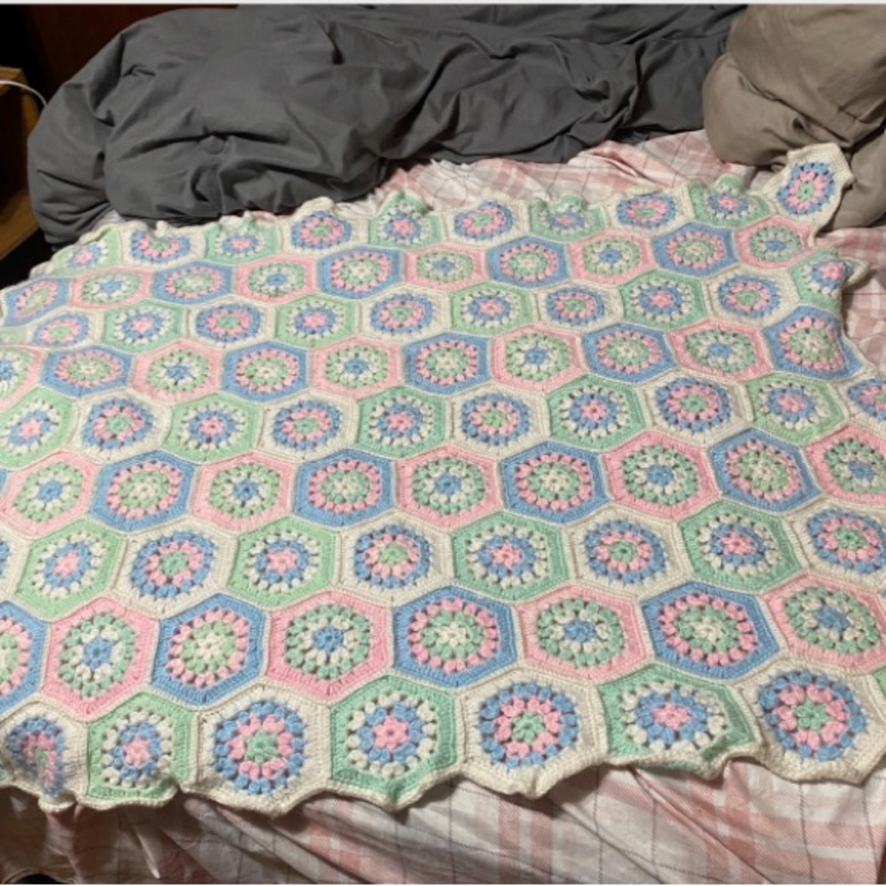 Handmade Crochet Hexagon Blanket‎ — Pastel Pink, Blue & Green